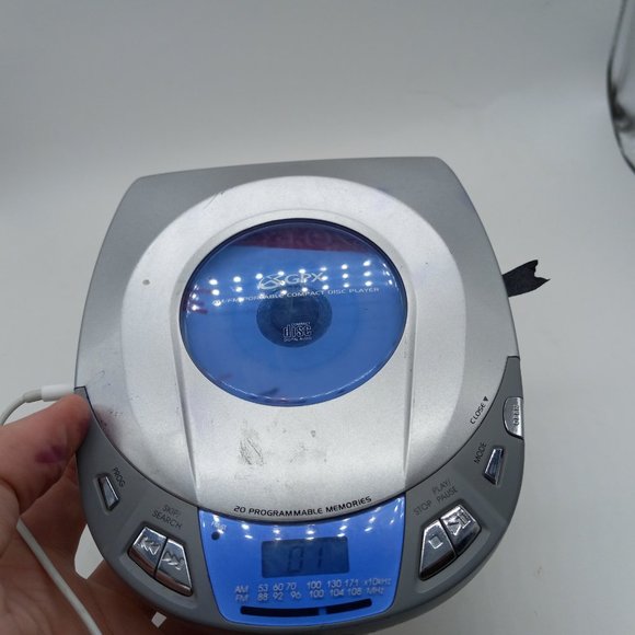 GPX C3880 portable compact disc player and radio - Picture 7 of 7